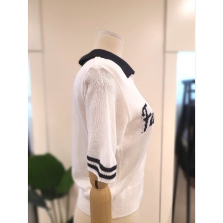 오픈 카라 배색 니트 아이보리