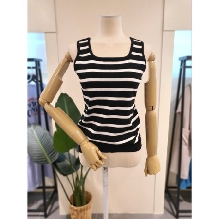 스트라이프 민소매 니트 아이보리