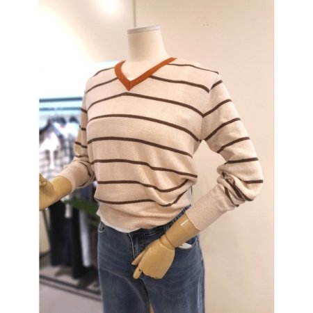 배색 V넥 스트라이프 니트 베이지