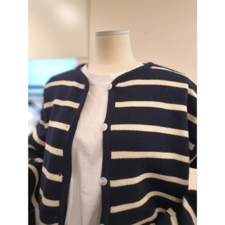 스트라이프 자가드 가디건 네이비