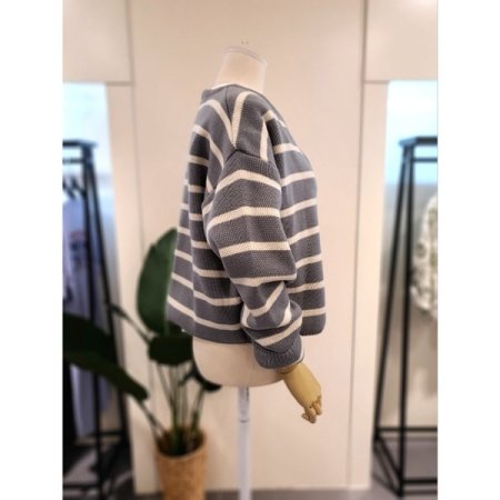 스트라이프 자가드 가디건 그레이