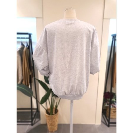 자수 레터링 긴팔 티셔츠 라이트그레이