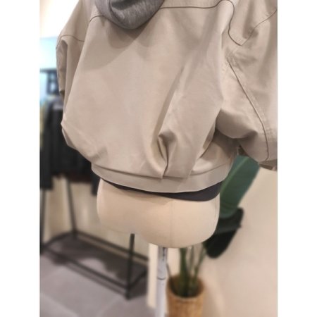 후드 도트 에코 가죽 점퍼 아이보리