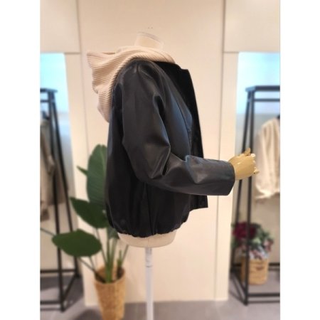 배색 후드 에코 가죽 점퍼 블랙