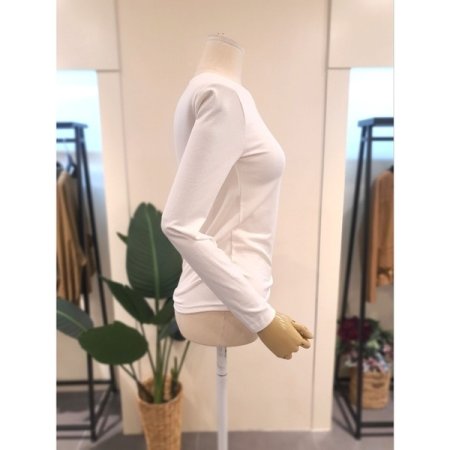 스판 라운드넥 티셔츠 아이보리