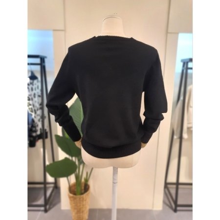 다이아 패턴 라운드 니트 블랙