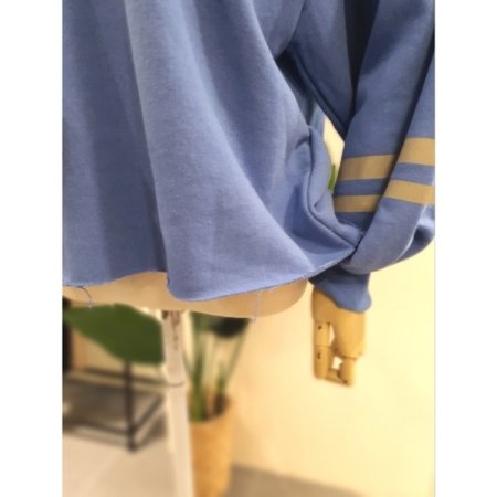 퍼프 소매 밑단 컷팅 맨투맨 블루