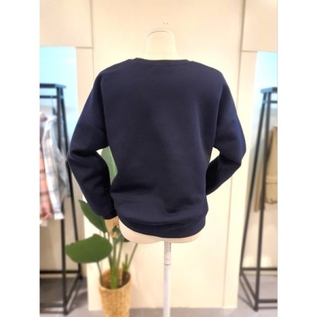 뽀글 자수 맨투맨 네이비