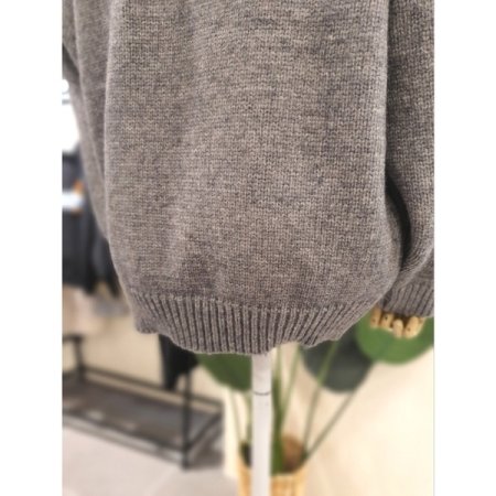 퍼피 라운드넥 루즈핏 니트 그레이