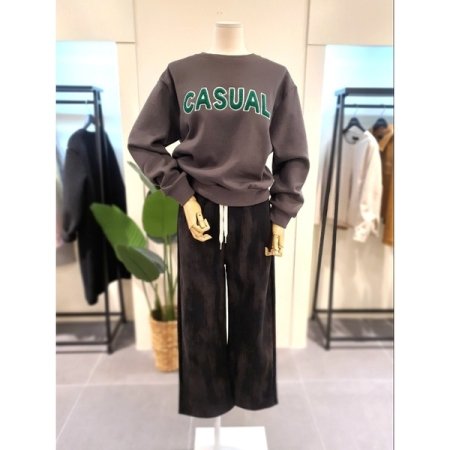 폼폼 패치 기모 맨투맨 다크그레이