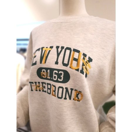 뉴욕 자수 기모 맨투맨 오트밀