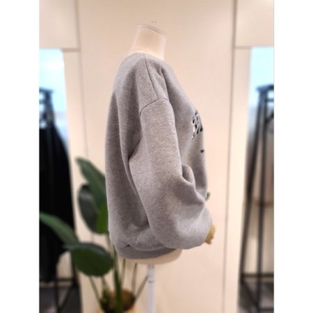 뉴욕 자수 기모 맨투맨 그레이