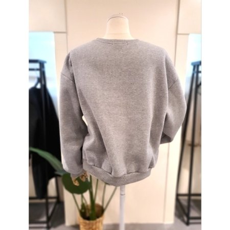 뉴욕 자수 기모 맨투맨 그레이