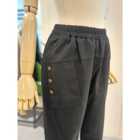 버튼 장식 배기 팬츠 다크그레이