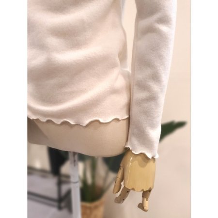 물결 반목 기모 티셔츠 크림