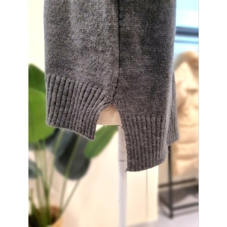 모디 언발 터틀넥 보카시 니트 오트밀