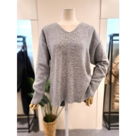 보카시 언발 V넥 니트 그레이