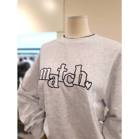 하트 콤마 자수 이중넥 맨투맨 LG