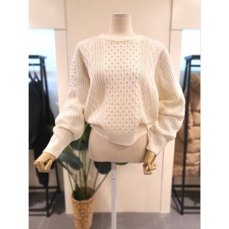 피셔 라운드 니트 아이보리