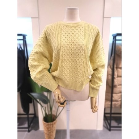 피셔 라운드 니트 아이보리