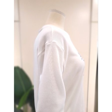 러브 라운드넥 긴팔 티셔츠 아이보리
