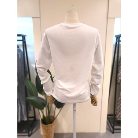 러브 라운드넥 긴팔 티셔츠 아이보리