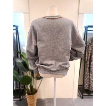 미스칸트 아카데미 스티치 쭈리 맨투맨 그레이