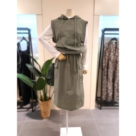 바스락 스트링 후드 스커트 세트 블랙