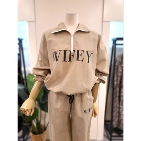 아노락 반집업 조거팬츠 세트 베이지