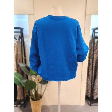 키스트 컷팅 쭈리 맨투맨 블루