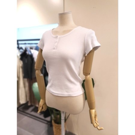 골지 버튼 반팔 티셔츠 화이트