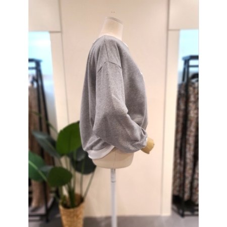 사운드 배색 맨투맨 티셔츠 그레이