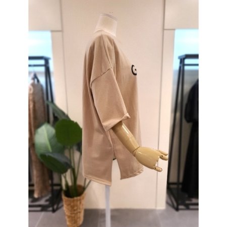 핀터 박시 티셔츠 베이지