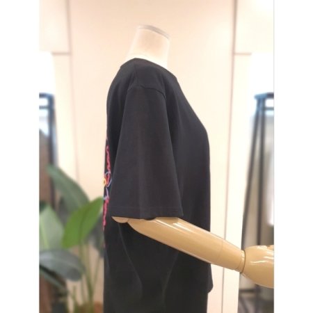 플라워 솔리드 루즈핏 반팔티 블랙