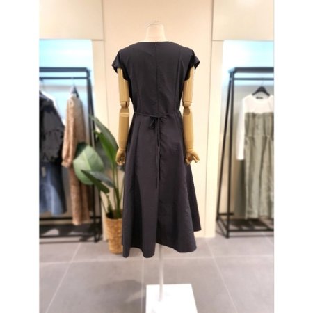 솔리드 스트링 민소매 원피스 다크그레