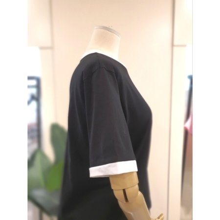 자수 배색 링거 티셔츠 화이트