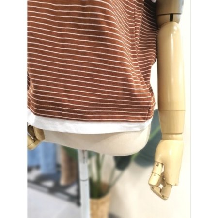 레이어드 스트라이프 티셔츠 브라운