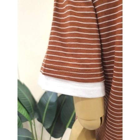 레이어드 스트라이프 티셔츠 브라운