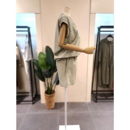 바스락 민소매 반바지 세트 카키