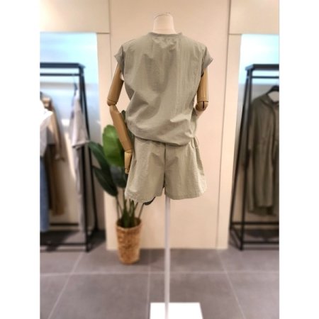 바스락 민소매 반바지 세트 카키