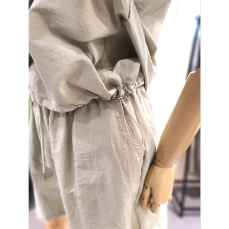 바스락 민소매 반바지 세트 카키