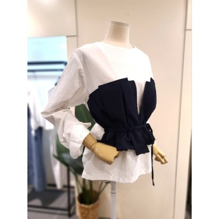 레이어드 배색 블라우스 네이비