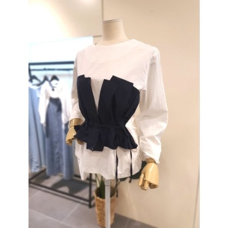 레이어드 배색 블라우스 네이비