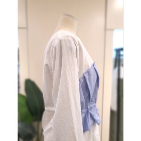 레이어드 스트링 블라우스 스카이블루