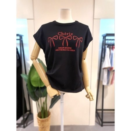 체리 리본 민소매 티셔츠 아이보리