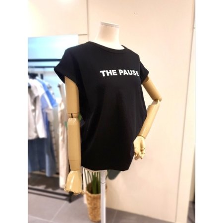 포즈 캡소매 민소매 티셔츠 블랙