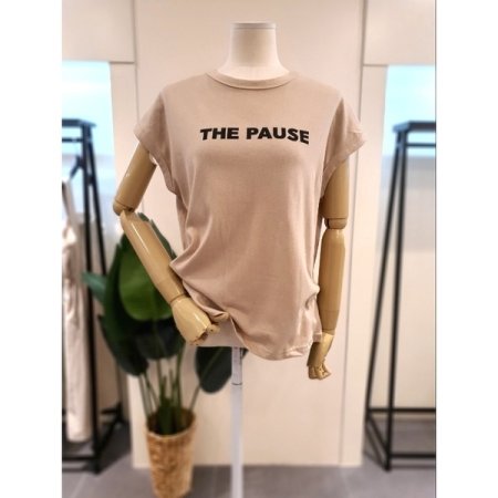 포즈 캡소매 민소매 티셔츠 블랙