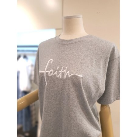 자수 반팔 티셔츠 그레이