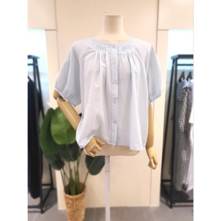 라운드넥 반팔 블라우스 스카이블루