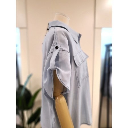 스티치 롤업 블라우스 스카이블루